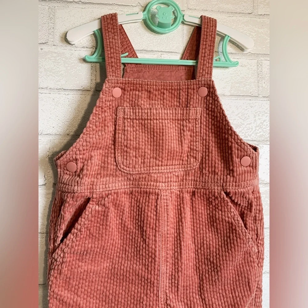 H&M Adorables Girls Kids Coral Pink Corduroy Overalls 18M